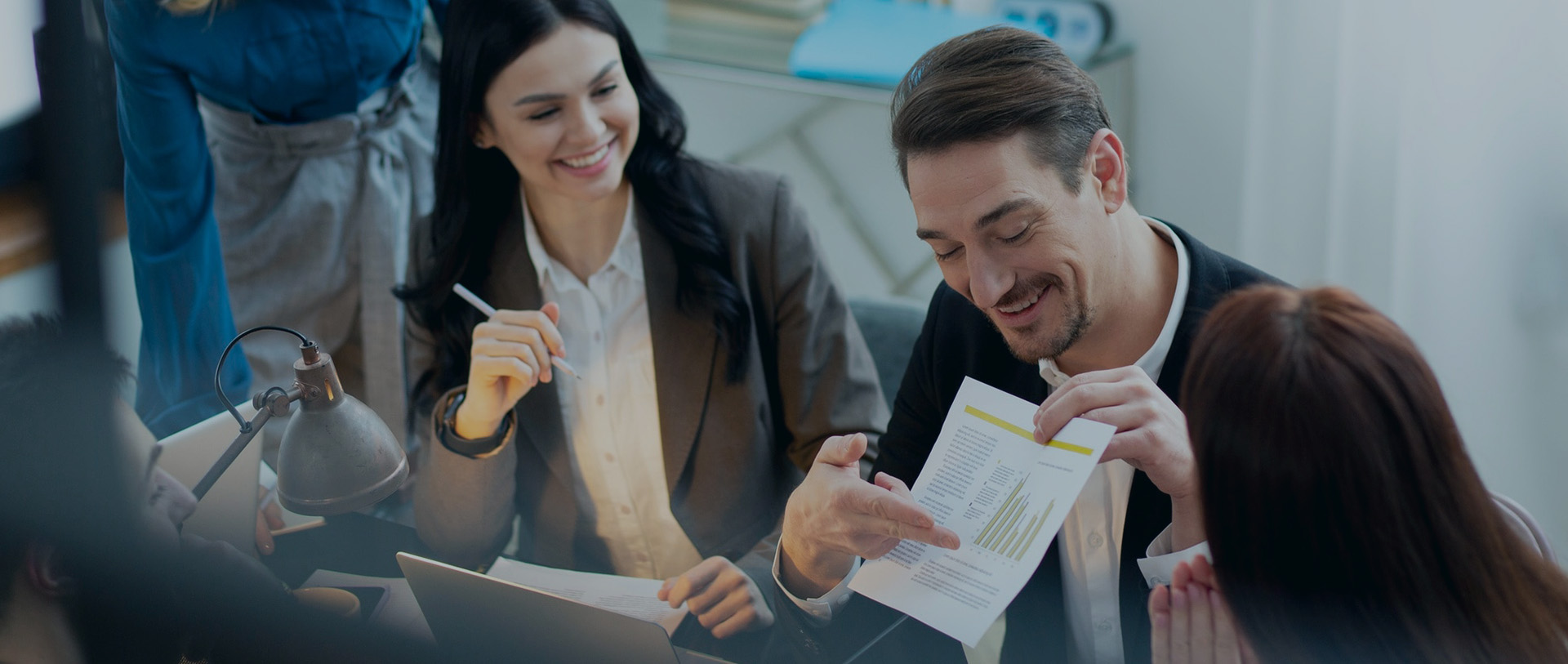 為企業(yè)提供咨詢(xún)及認(rèn)證，讓企業(yè)省時(shí)省心