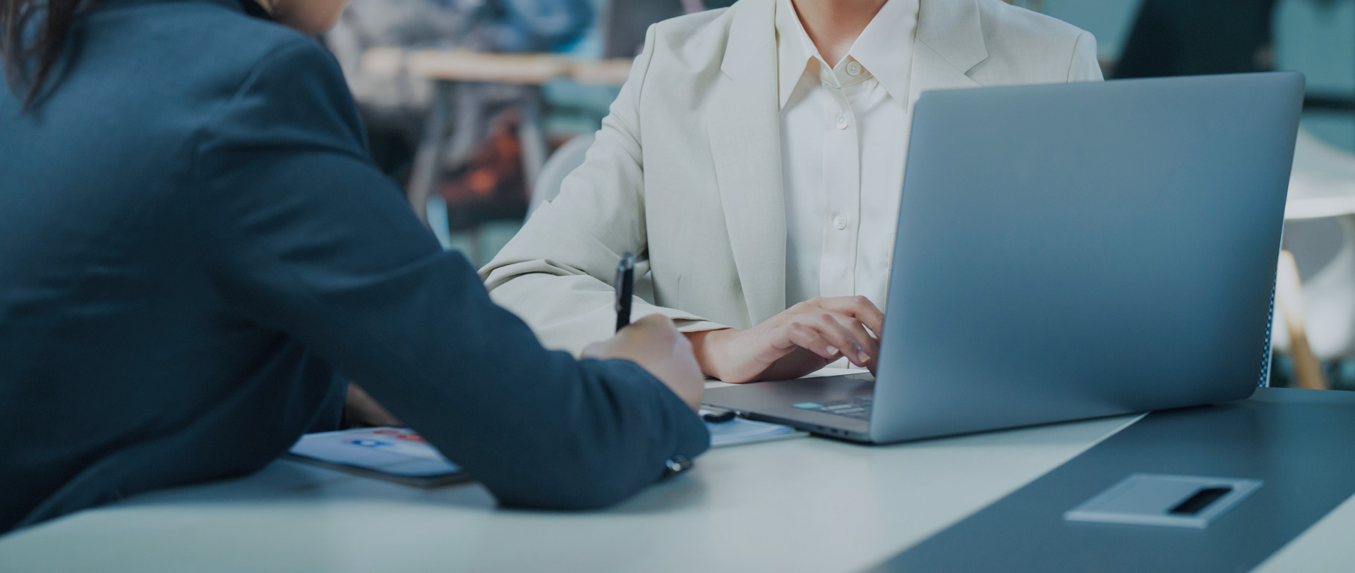 全流程陪審，一站式服務(wù)